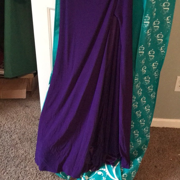 Tony Bowls Prom Dress - Picture 2 of 6